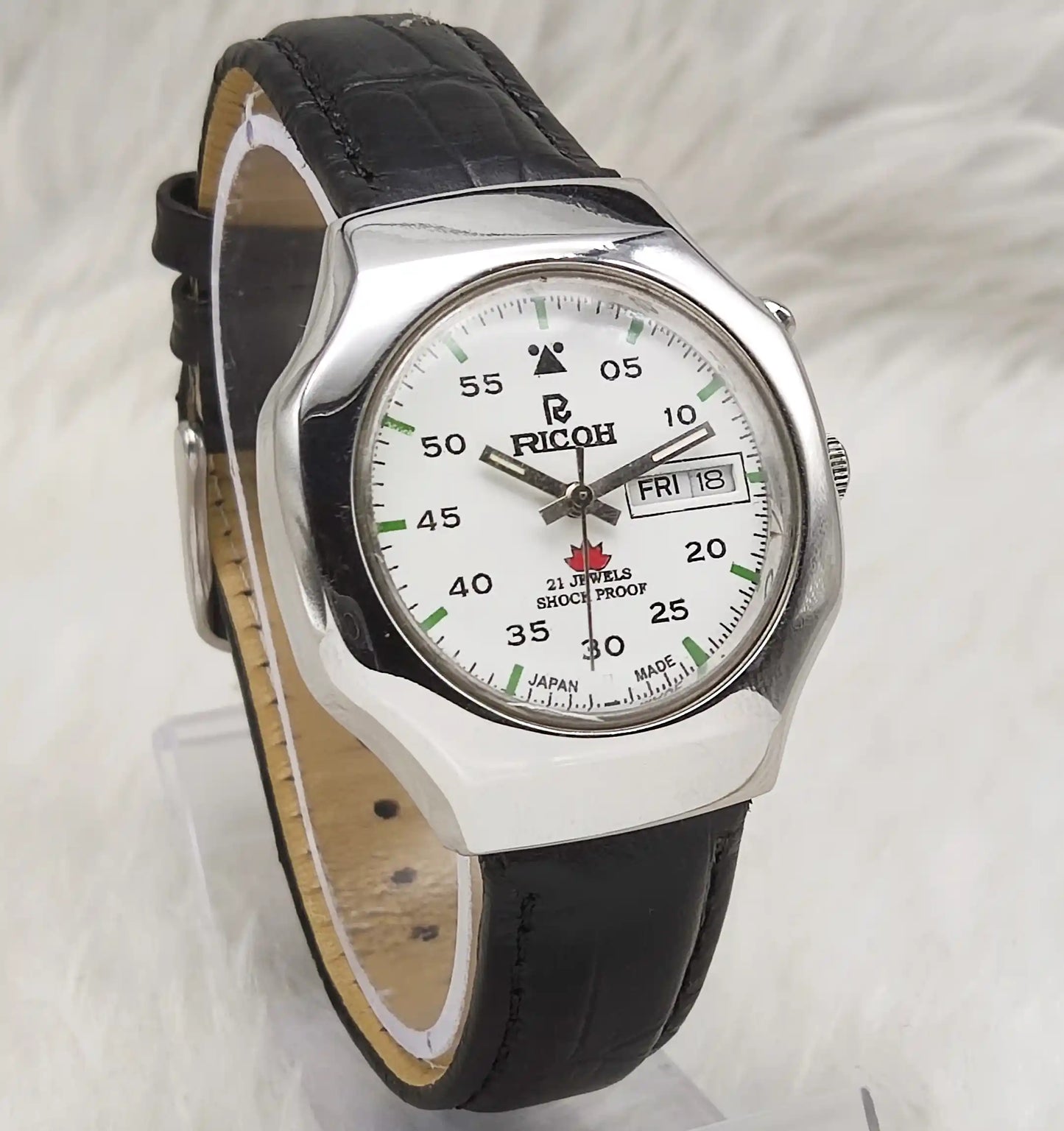 Ricoh Men's Watch - Automatic White Dial, 21 Jewels, Shock Proof, English Numerals, Day Date Feature