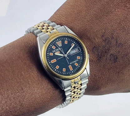 Seiko 5 Automatic 17 Jewels Black Dial 7009A Discover-Diamonds Physical