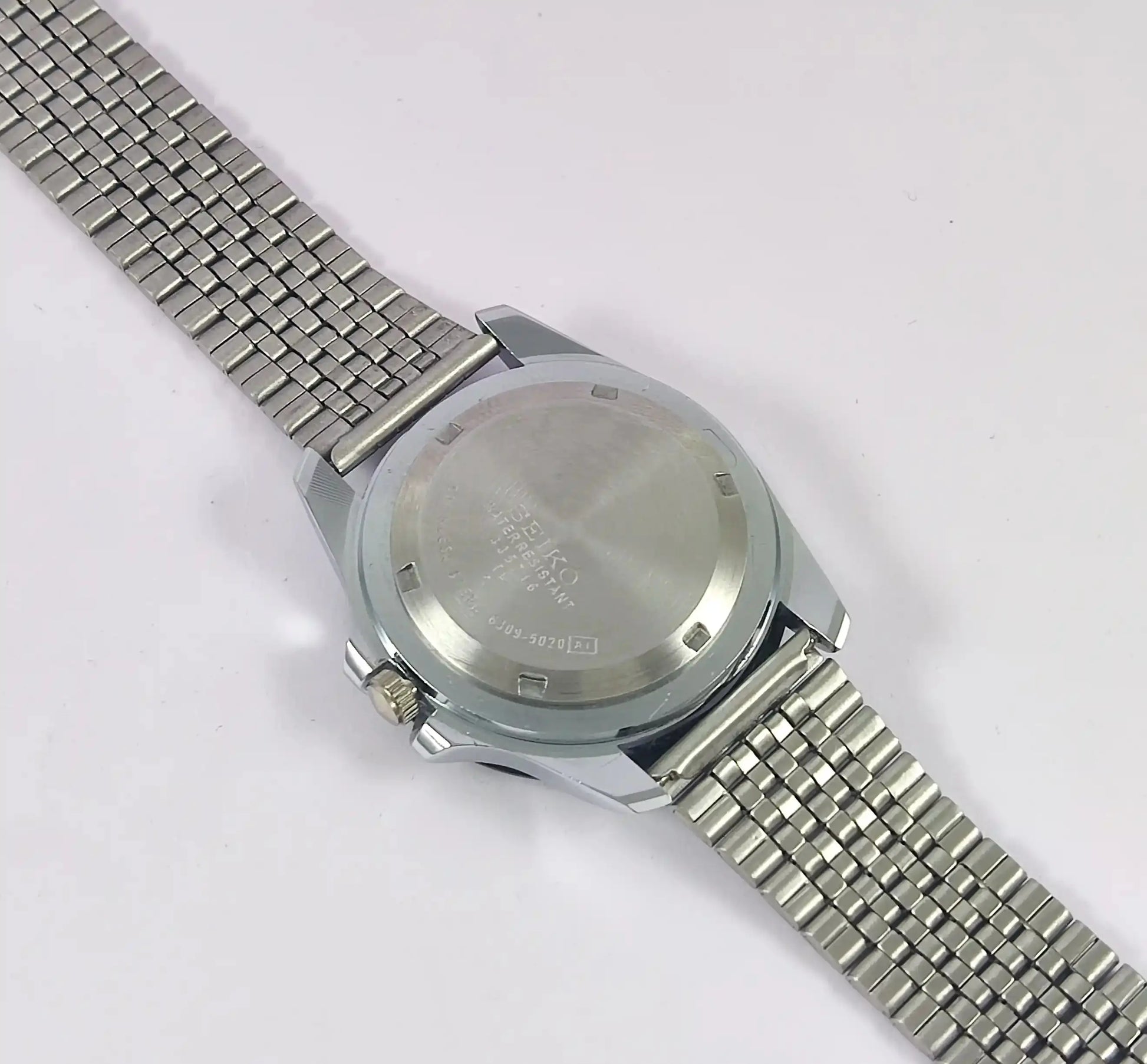 Seiko 5 Automatic 21 Jewels Silver Dial A6319 Discover-Diamonds