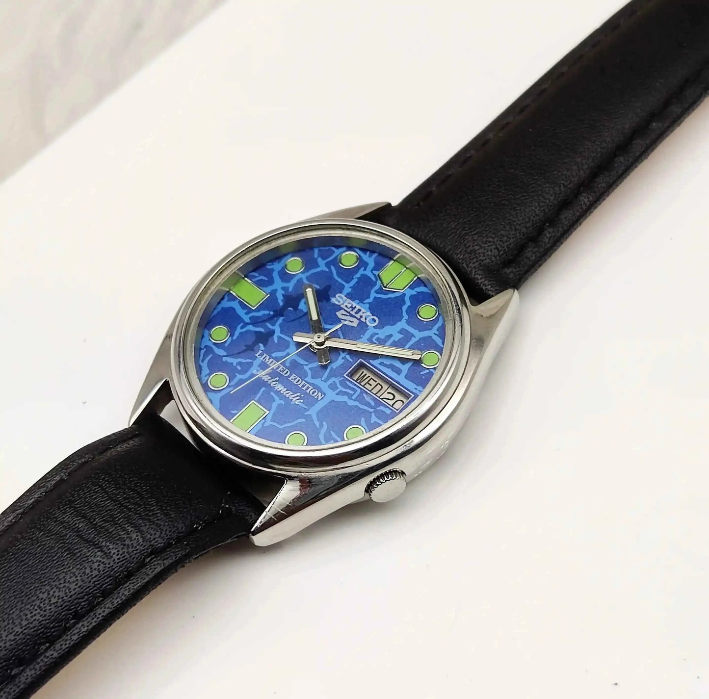 Seiko 5 Automatic Blue Dial Day Date 17 Jewels 7009A Watch