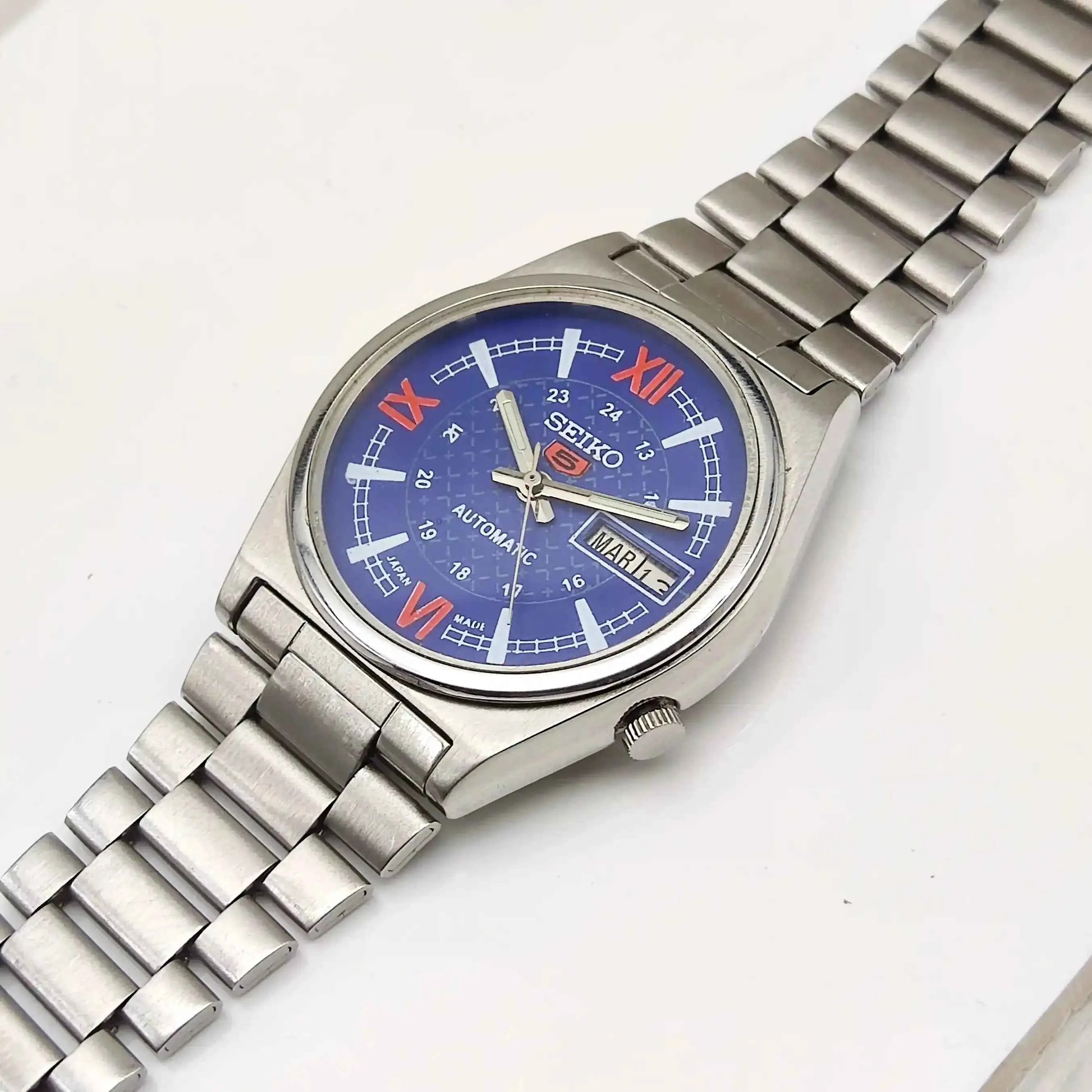 Seiko 5 Automatic Blue Dial Day Date 17 Jewels 7019A Men's Watch