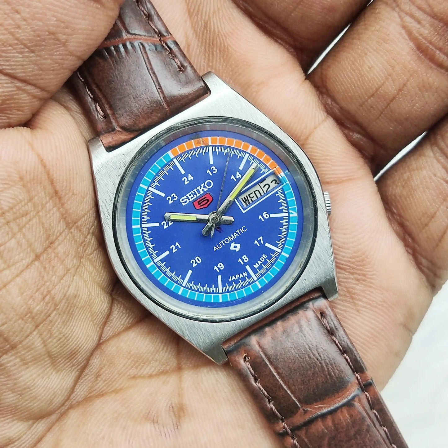 Seiko 5 Automatic Blue Dial Stick Indices Day Date Function 21 Jewels 7019A Limited Edition