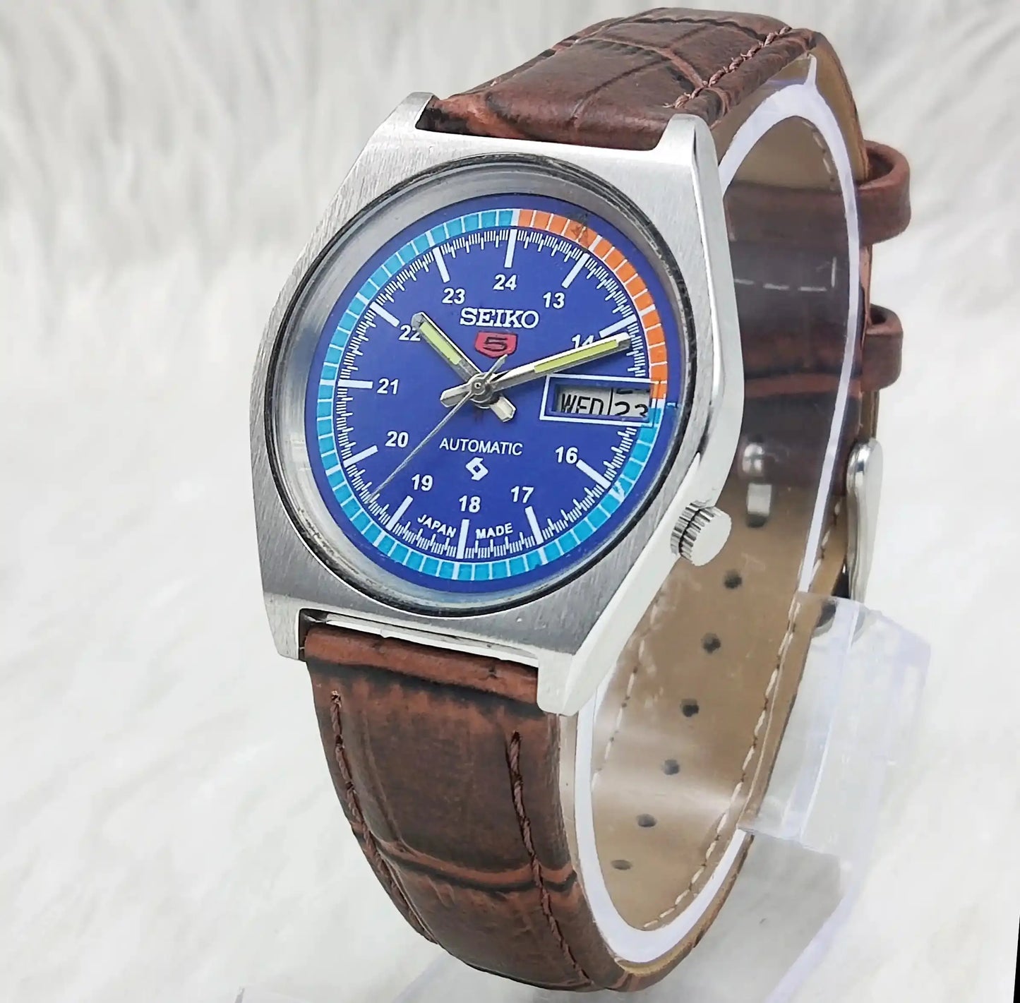 Seiko 5 Automatic Blue Dial Stick Indices Day Date Function 21 Jewels 7019A Limited Edition