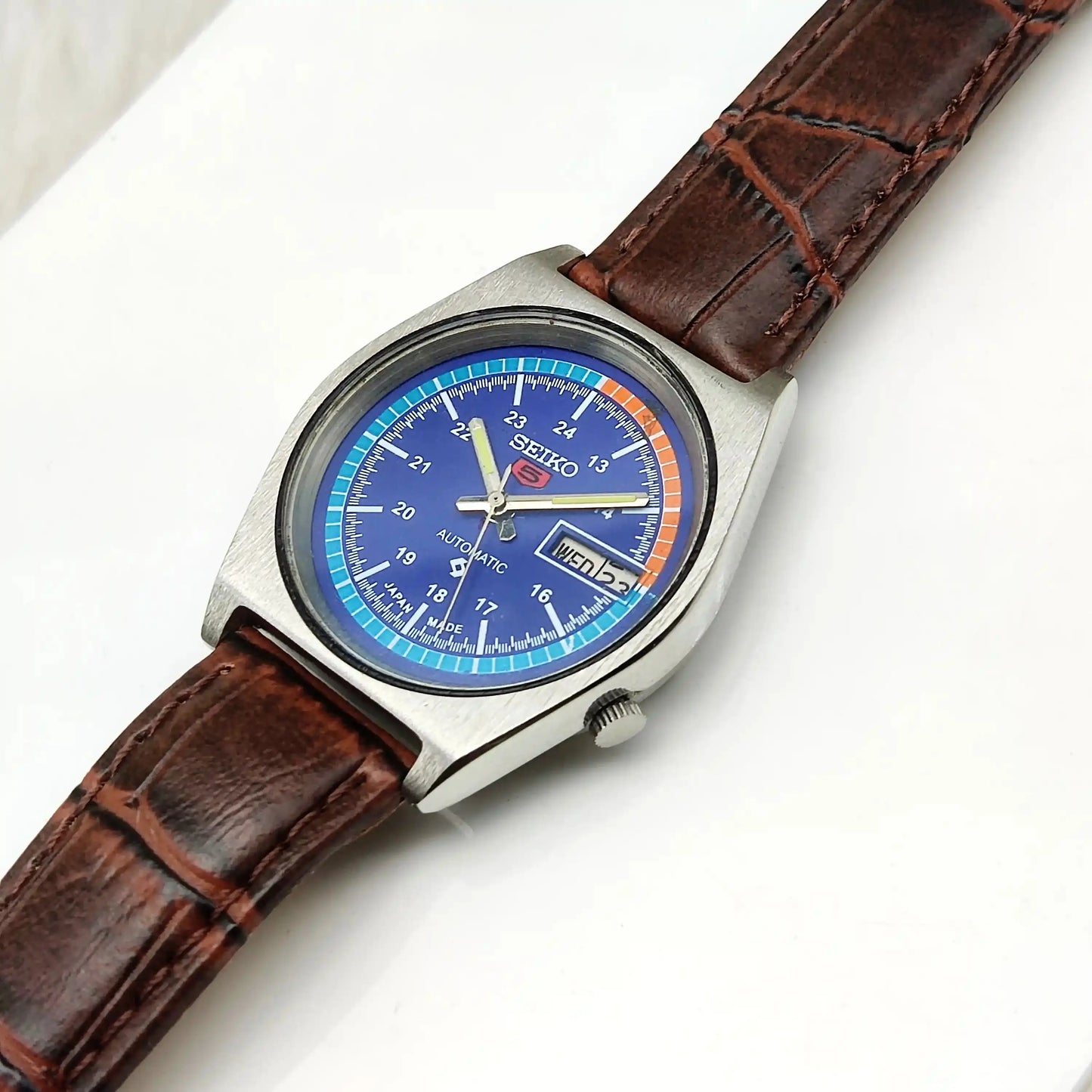 Seiko 5 Automatic Blue Dial Stick Indices Day Date Function 21 Jewels 7019A Limited Edition