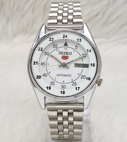 Seiko 5 Automatic Day Date Features 17 Jewels 7009A