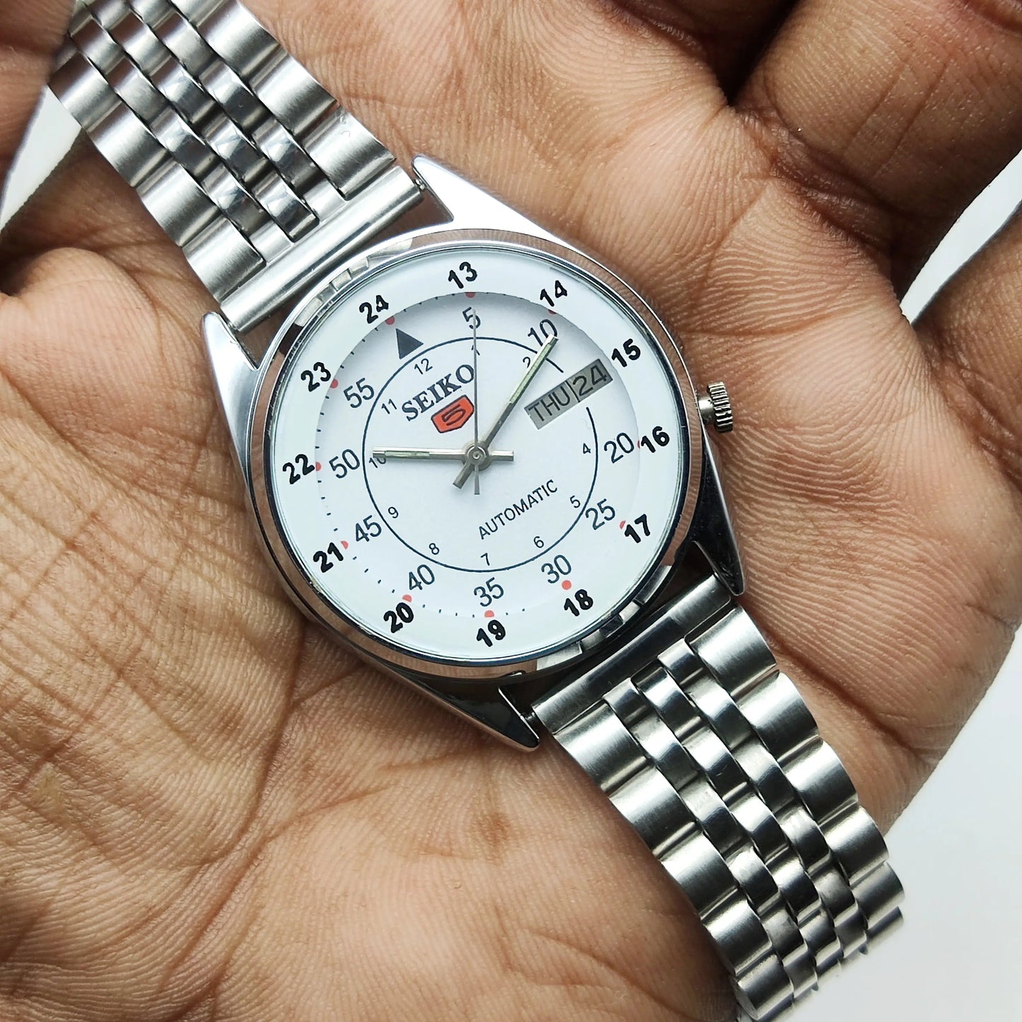 Seiko 5 Automatic Day Date Features 17 Jewels 7009A