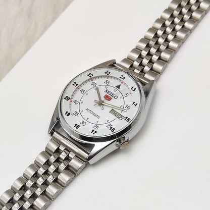 Seiko 5 Automatic Day Date Features 17 Jewels 7009A