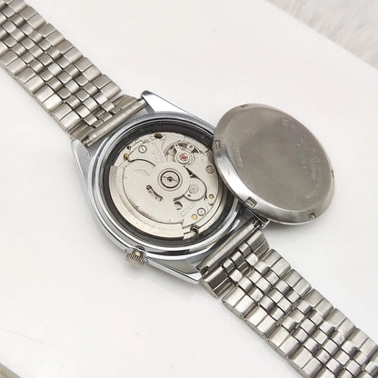 Seiko 5 Automatic Day Date Features 17 Jewels 7009A