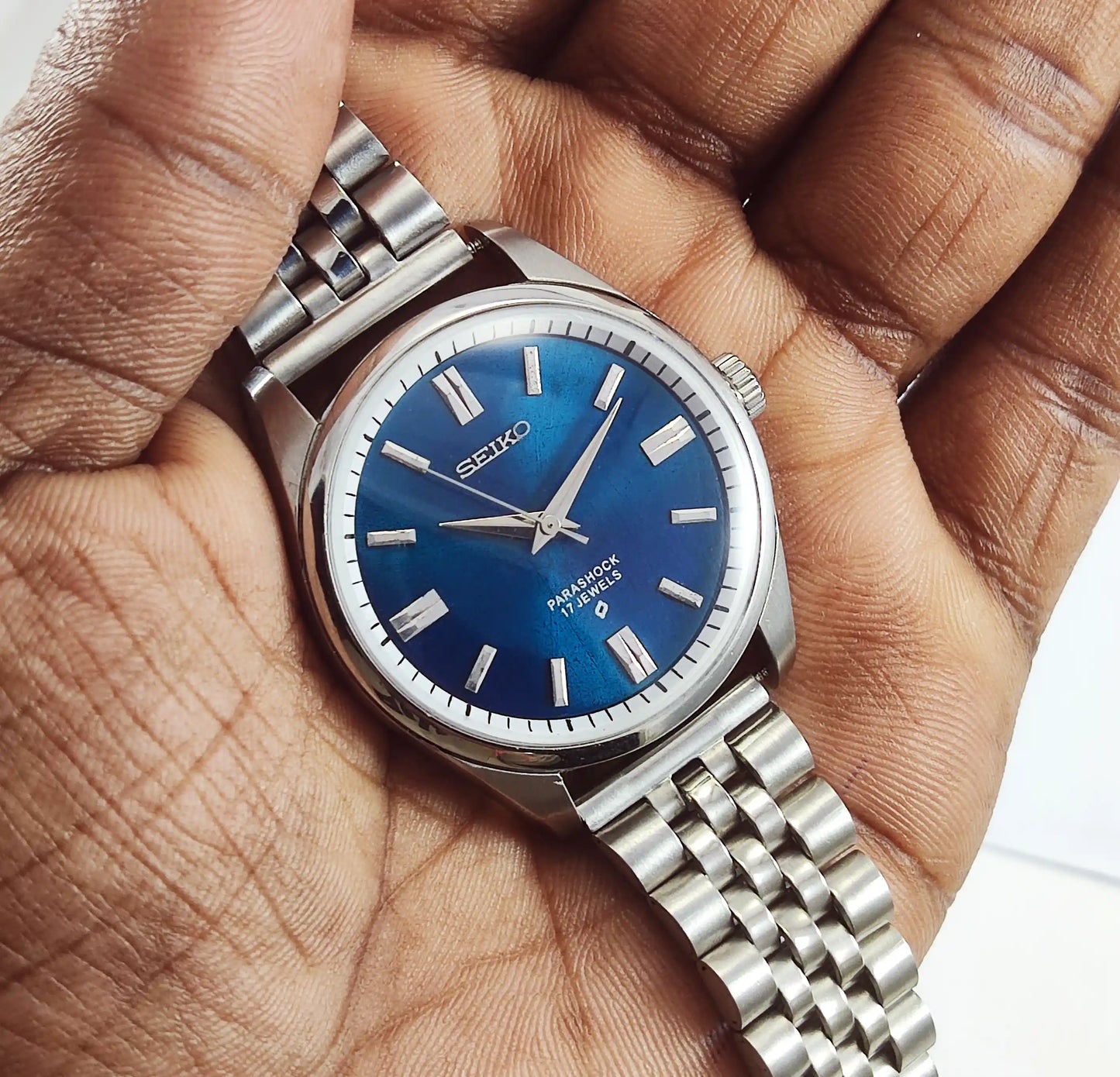 SeikoSHA Rare Piece 17 Jewels Blue Dial Mechanical Handwinding Movement Discover-Diamonds