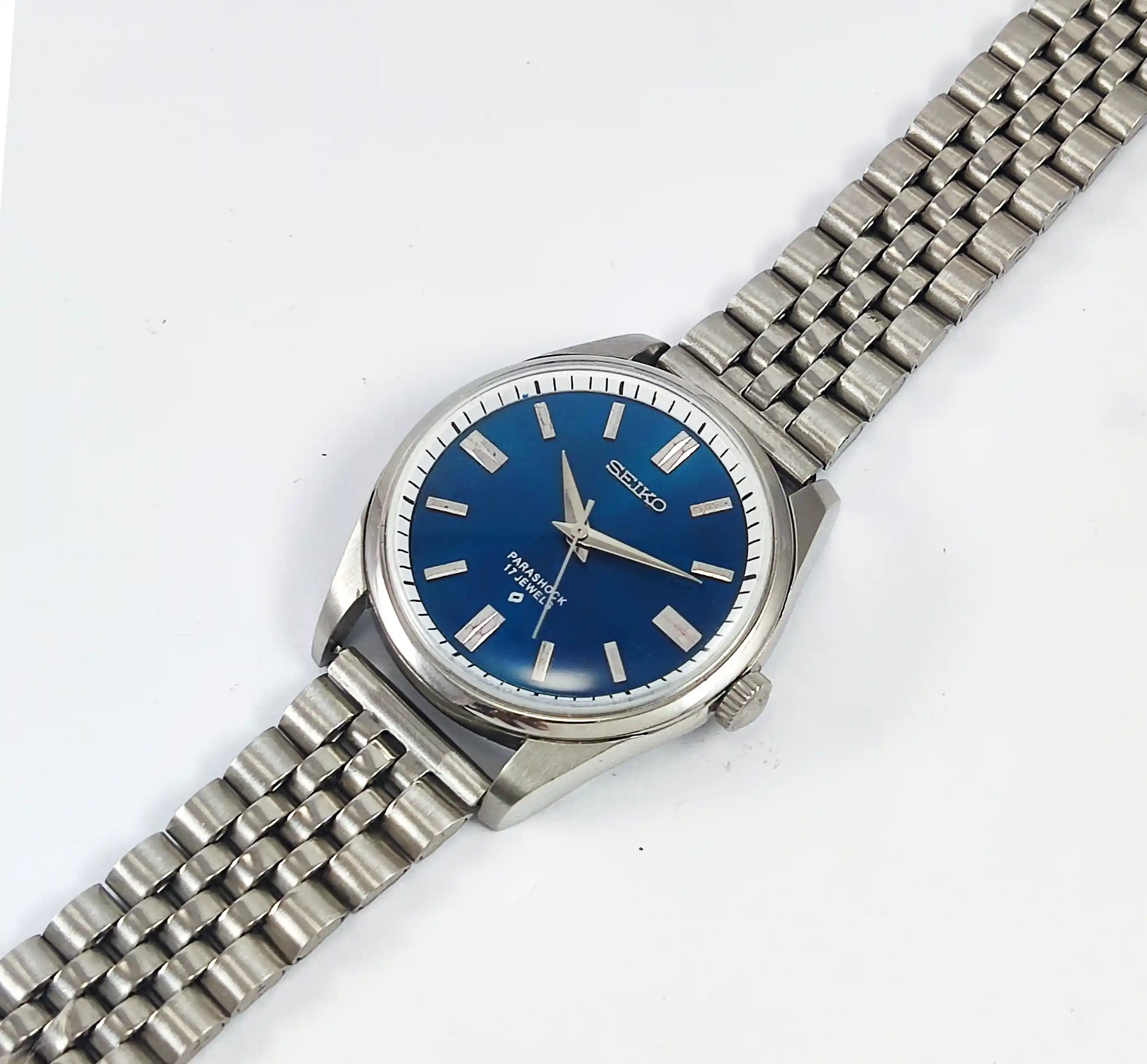 SeikoSHA Rare Piece 17 Jewels Blue Dial Mechanical Handwinding Movement Discover-Diamonds