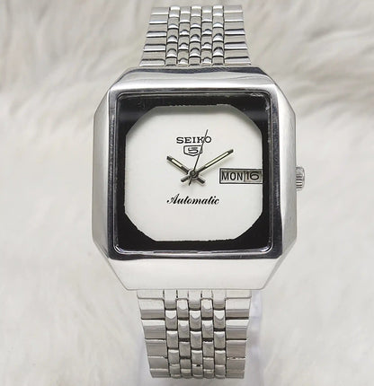 Seiko 5 6309A Automatic Silver Dial Day Date Features 17 Jewels Men's Watch