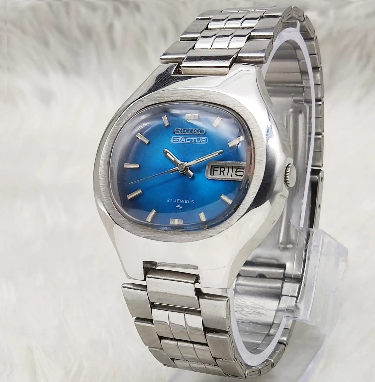 Seiko 5 Actus Automatic Sky Blue Dial Day Date and 21 Jewels Watch