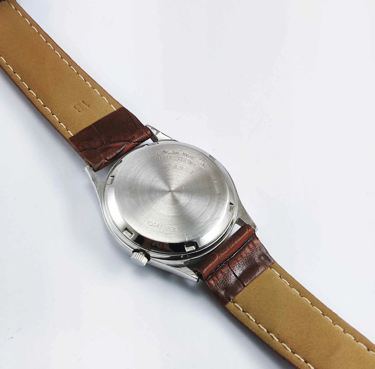 Seiko 5 Automatic 7009A Maroon Dial 17 Jewels Men's Watch Discover-Diamonds