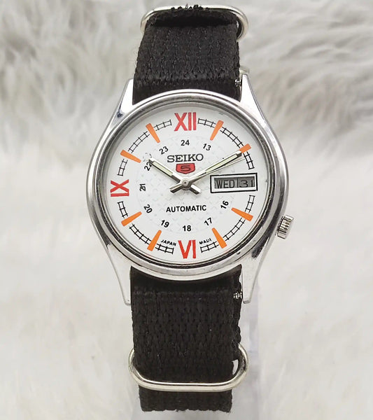 Seiko 5 Automatic Watch 7009A White Dial Day Date with 17 Jewels