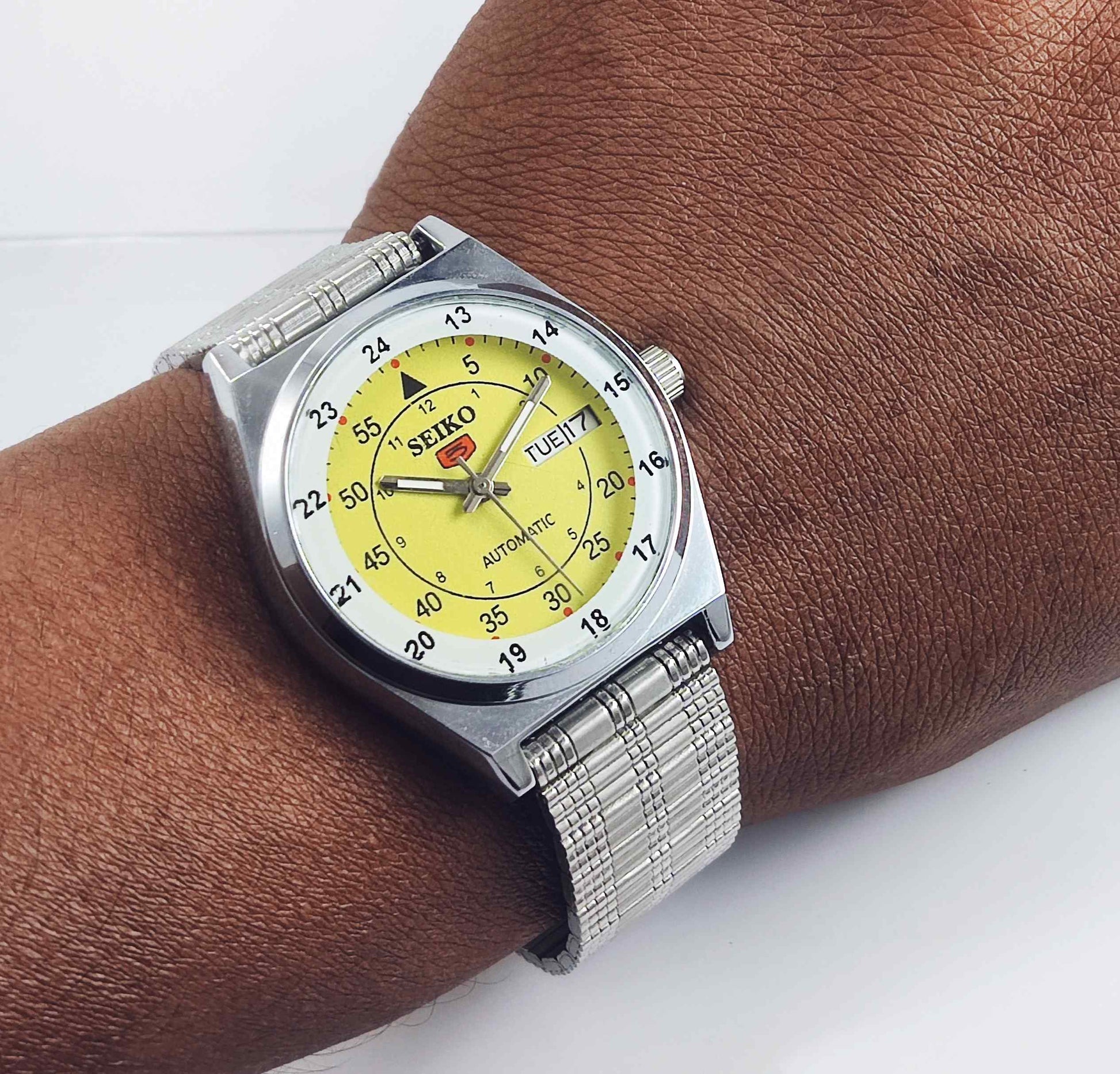 Seiko 5 Mechanical Automatic-6309 Yellow Dial 17 Jewels Day Date Men's Wrist Watch Discover-Diamonds