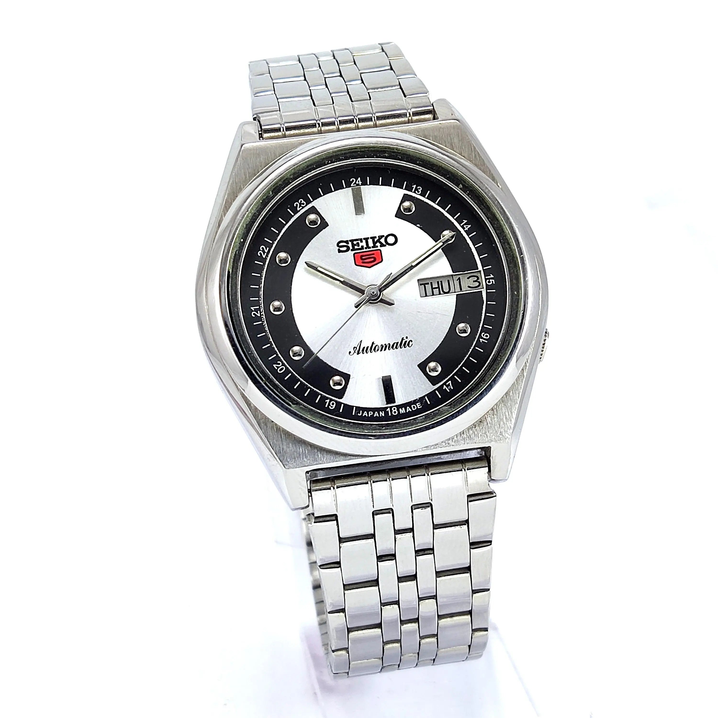 Seiko 5 Mechanical Automatic Movement Day Date Dial outlet Watch