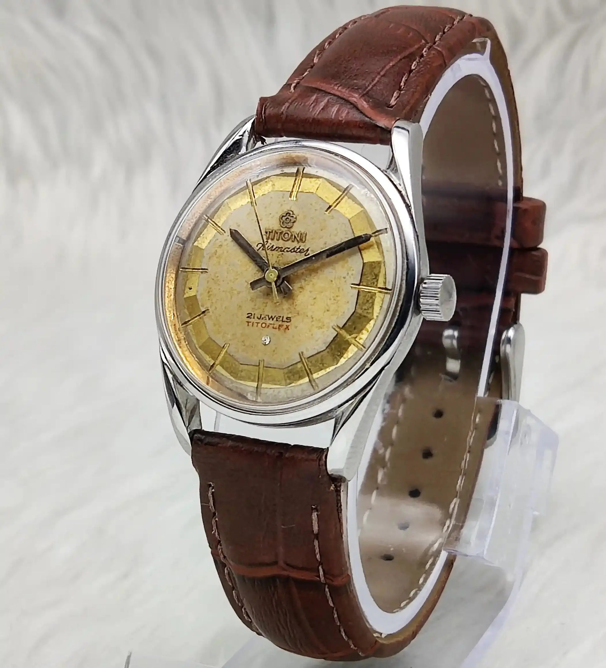 Titoni Airmaster 21 Jewels Titoflex Golden Dial Handwinding