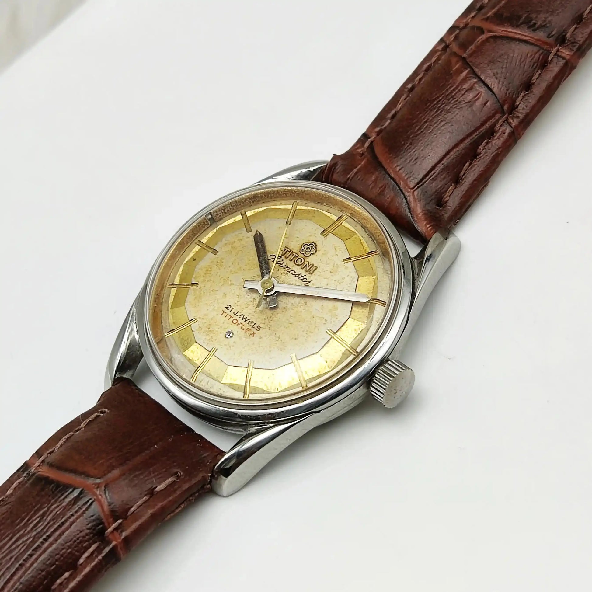 Titoni Airmaster 21 Jewels Titoflex Golden Dial Handwinding