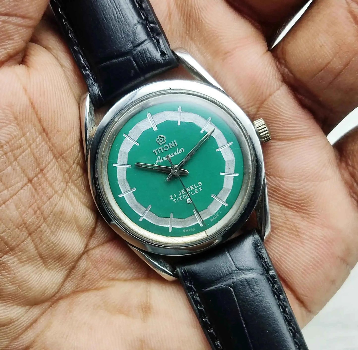 Titoni 21 Jewels Handwinding Women's Watch with Green Dial