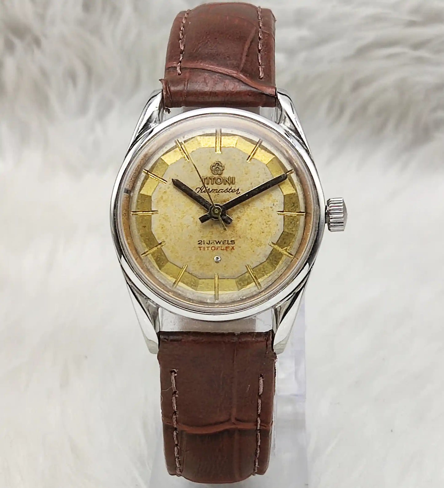 Titoni Airmaster Women's Watch Golden Dial - 21 Jewels Handwinding