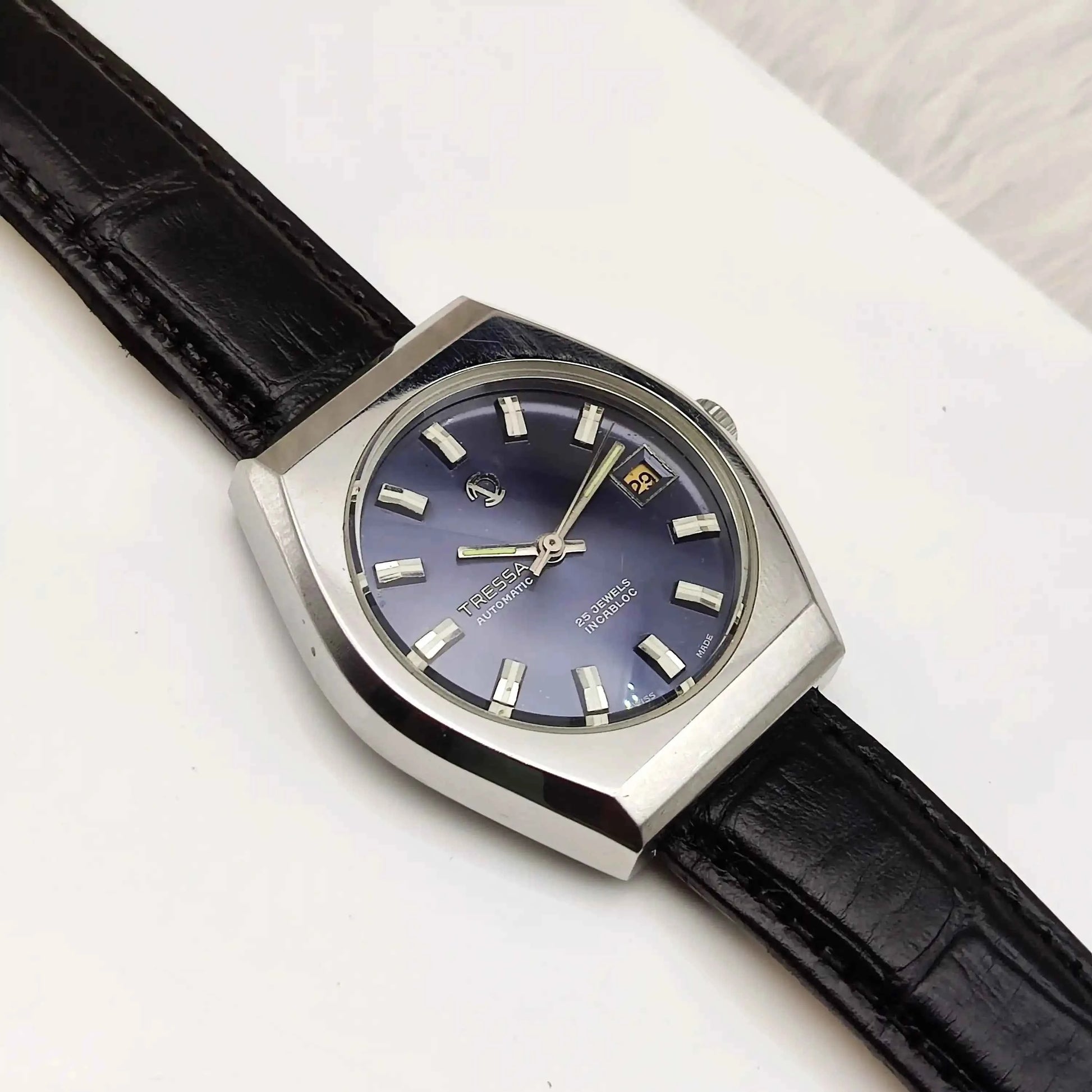 Tressa Automatic 25 Jewels Incabloc Dark Blue Stick Indices Dial Day Date 2066 Men's Watch