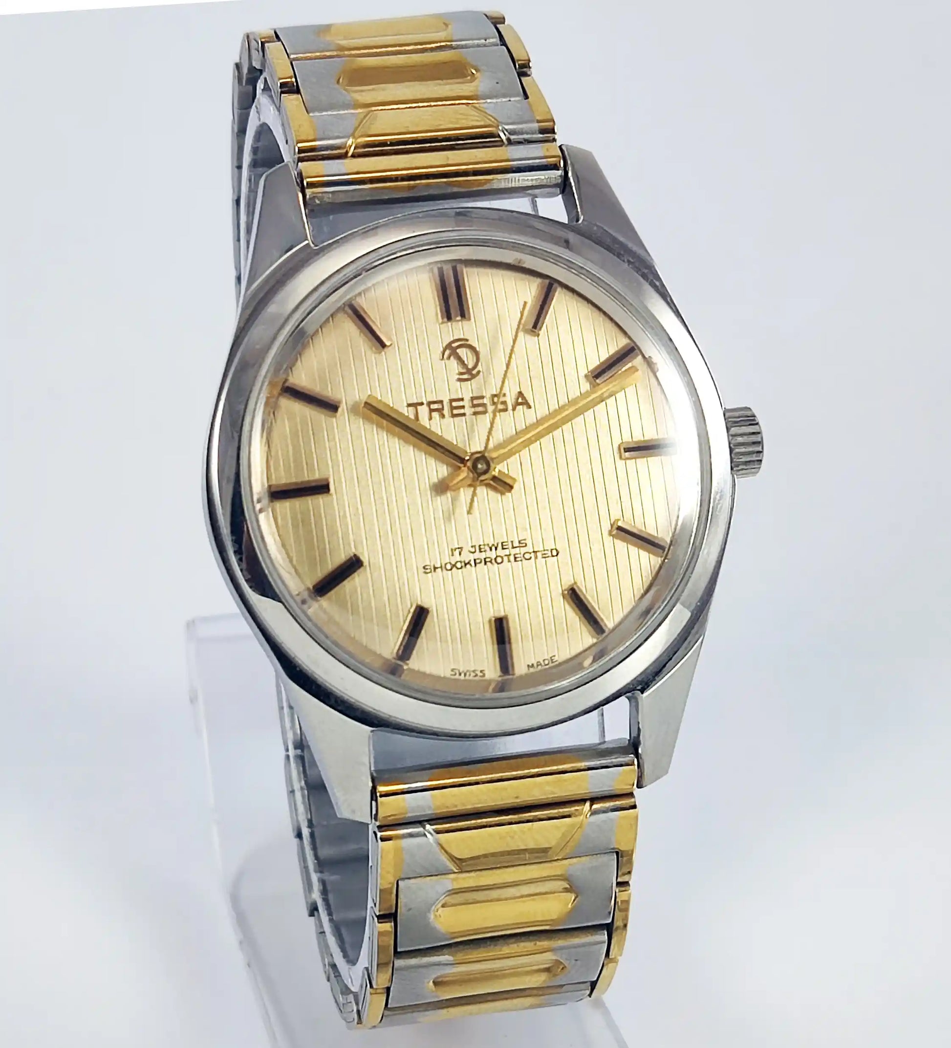 Tressa 17 Jewels Shock Protected Golden Dial Handwinding Discover-Diamonds