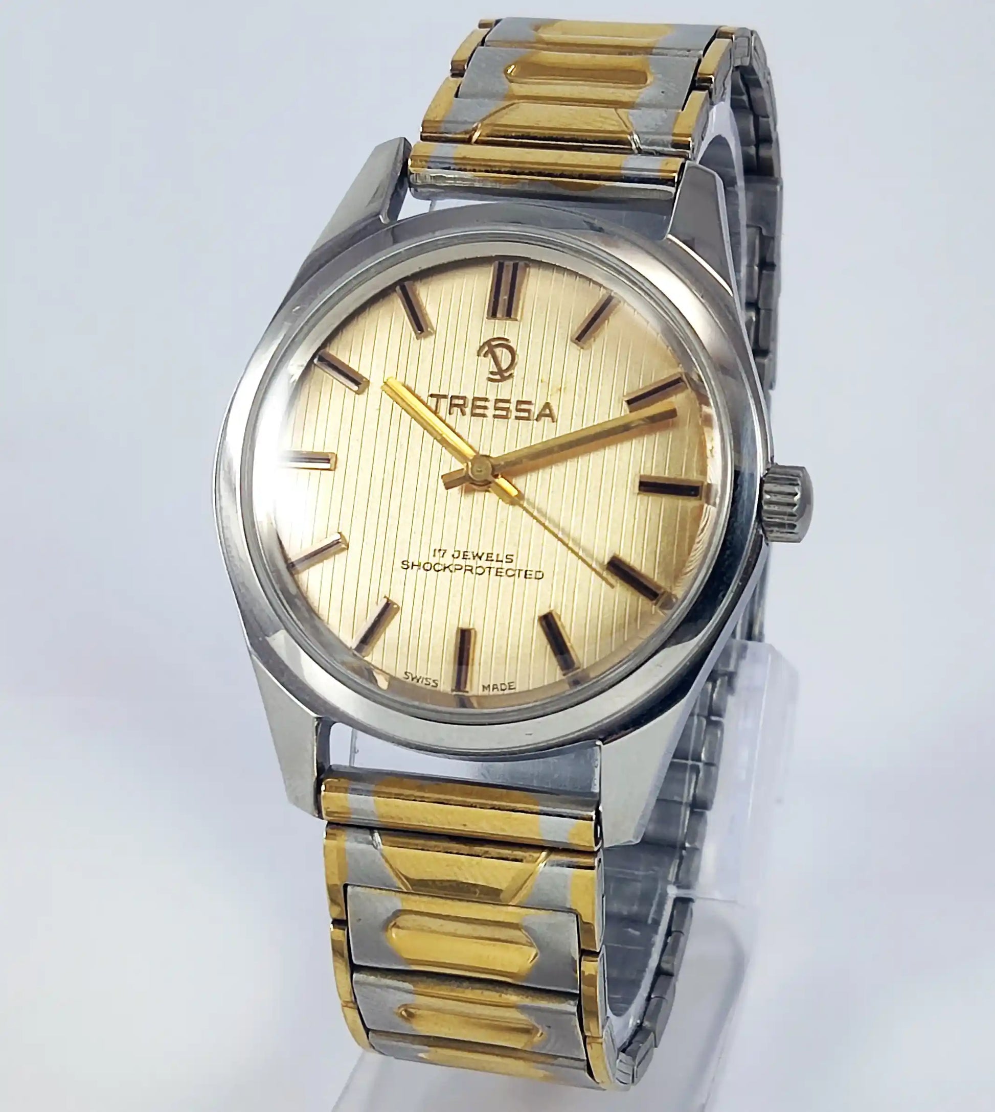 Tressa 17 Jewels Shock Protected Golden Dial Handwinding Discover-Diamonds