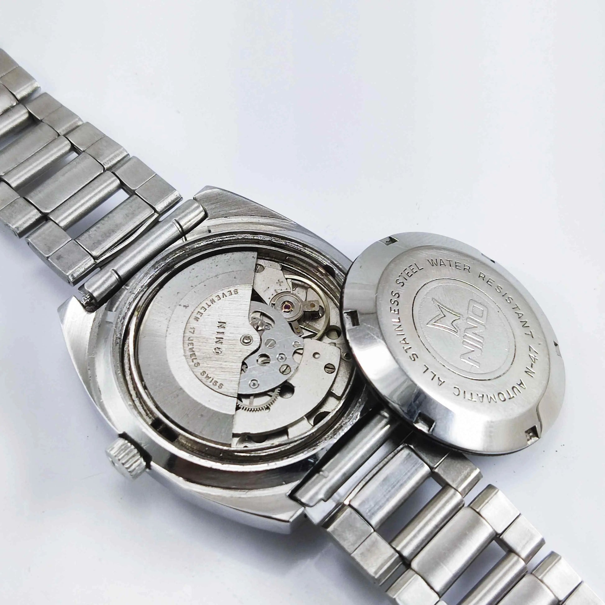 Vintage Nino Automatic Gray Dial 17 Jewels Swiss Made 2066 Discover-Diamonds
